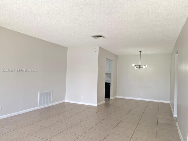 Building Photo - 888 SW 62nd Ave