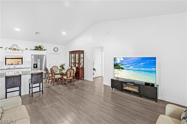 Building Photo - 9012 S Indio Ct