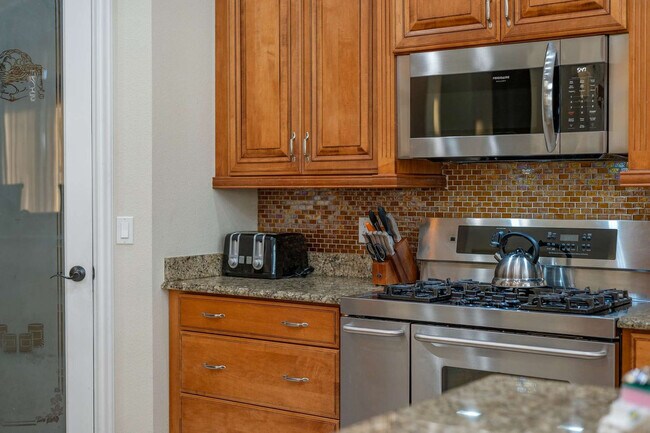 Building Photo - 7841 Palmilla Ct