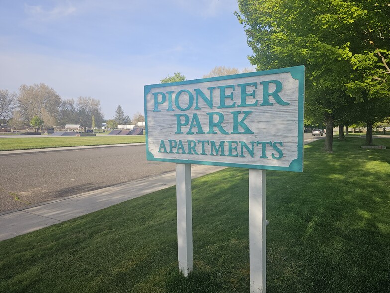 Primary Photo - Pioneer Park