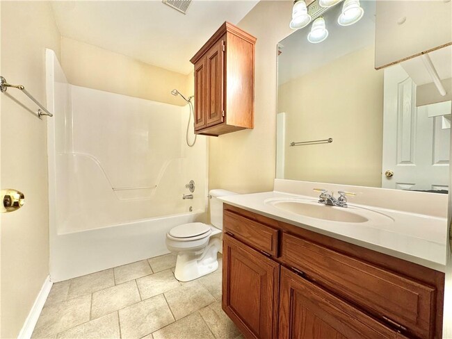 Building Photo - 2609 Drexelwood Dr