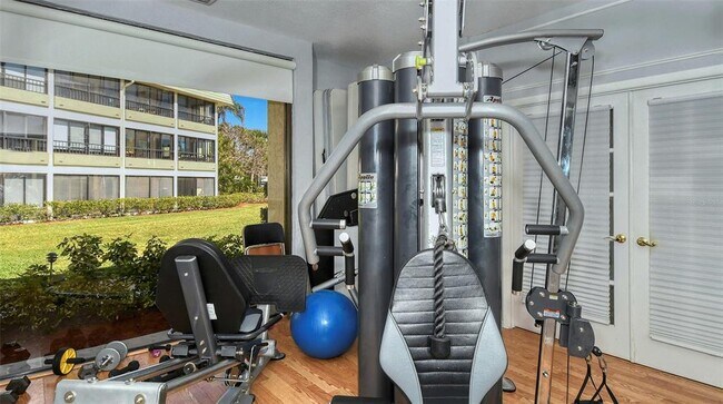 Building Photo - 131 Whispering Sands Cir