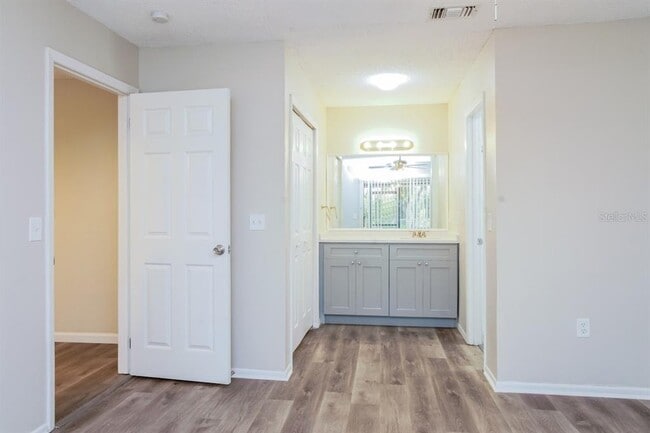 Building Photo - 8000 Krista Lynn Ct