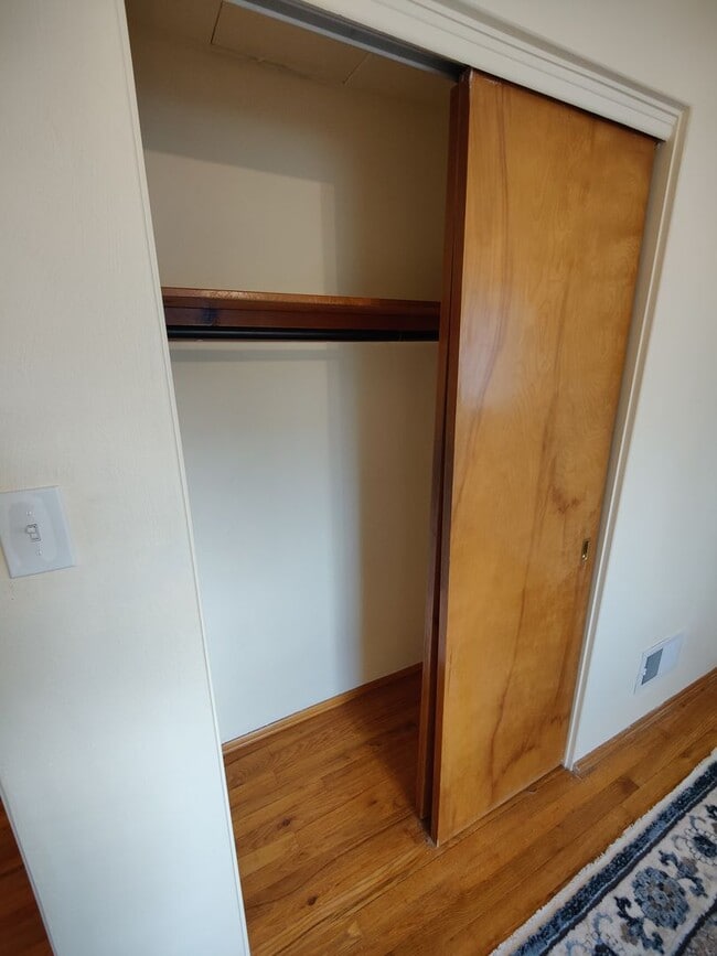Building Photo - *Beautifully Updated 3BD/2BA Single Family Home Available in Whitehall*