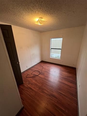 Building Photo - 541 Simmons Dr
