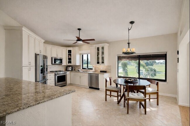 Building Photo - 16561 Heron Coach Way