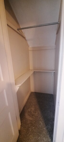 Building Photo - 636 Benton Ave