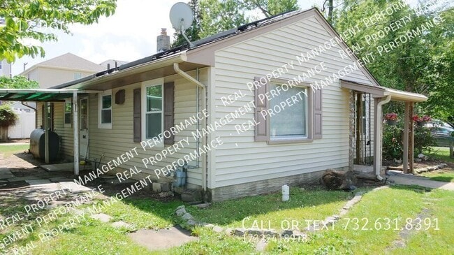 Building Photo - 12 Dolan Ave