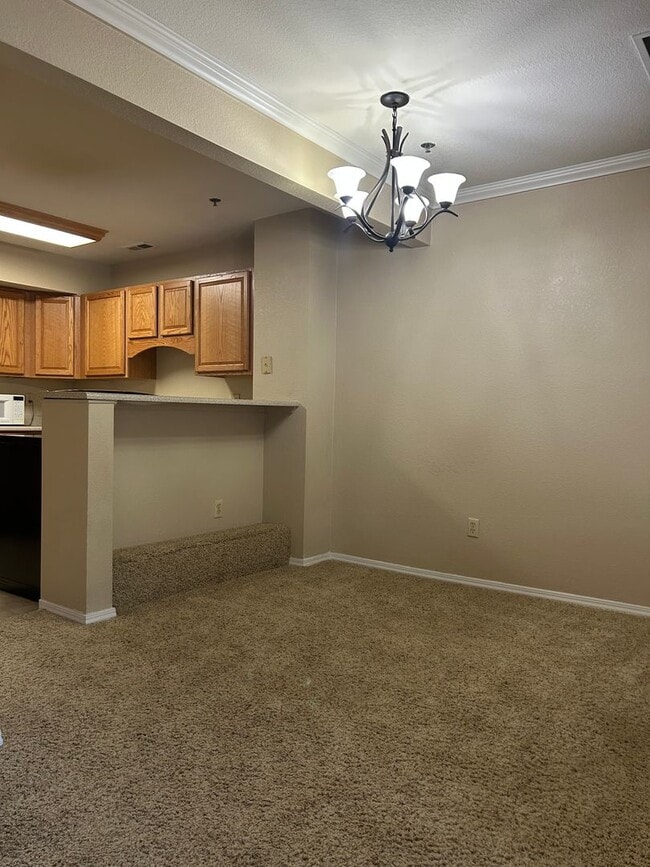 Building Photo - $1495/Mos 1 Bed 1 Bath Lower Level Condo i...