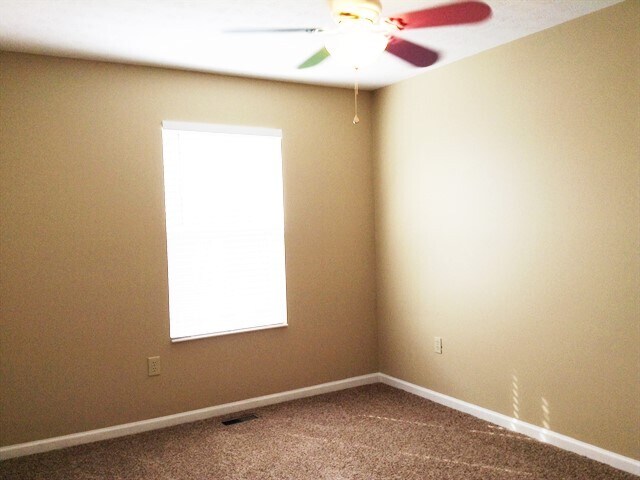 Building Photo - 545 Weeping Willow Ln