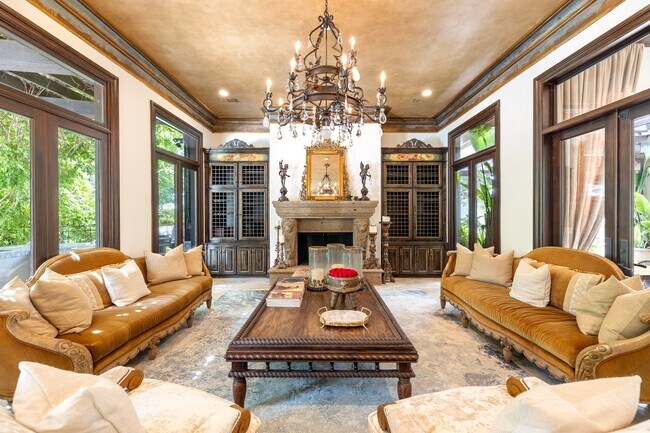 Building Photo - 5007 Cedar Creek Dr