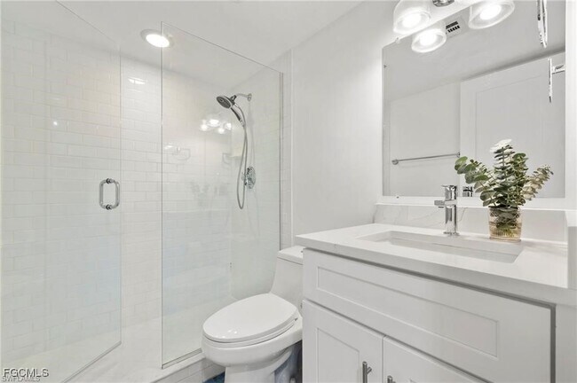 Building Photo - 503 Broad Ave S