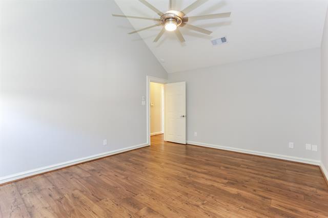 Building Photo - 2120 Steeplewood Dr