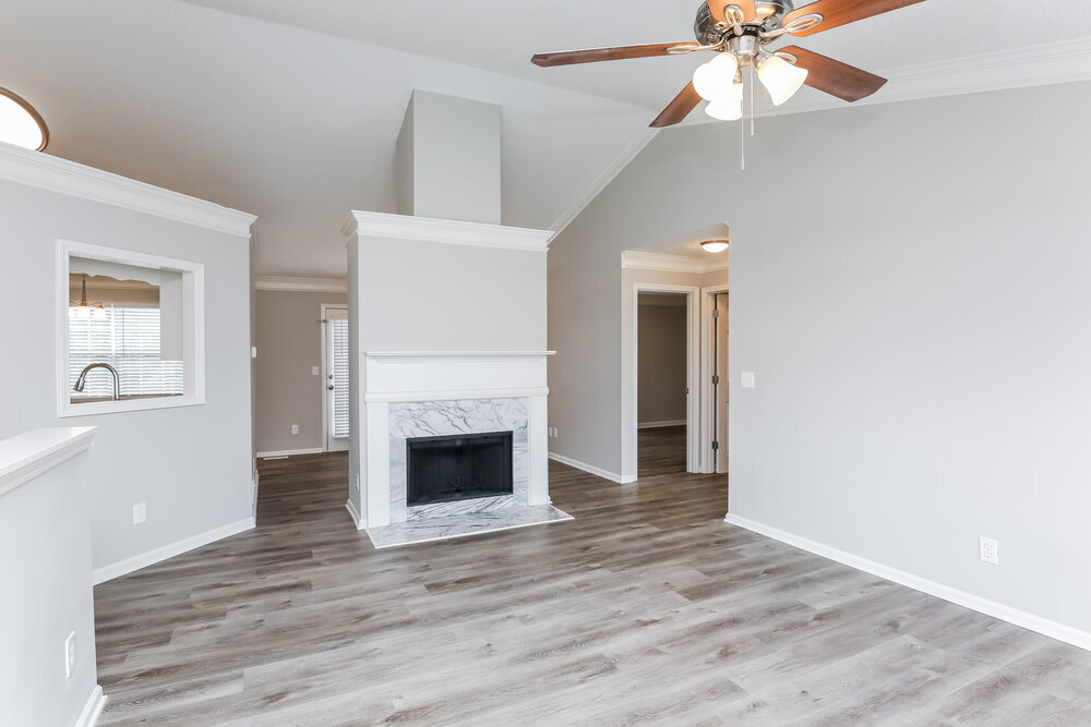 Building Photo - 215 Ashland Manor Dr