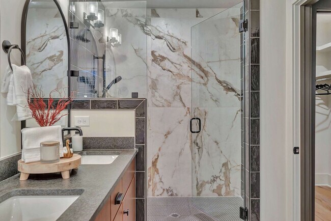 Building Photo - 1701 Portland Ave