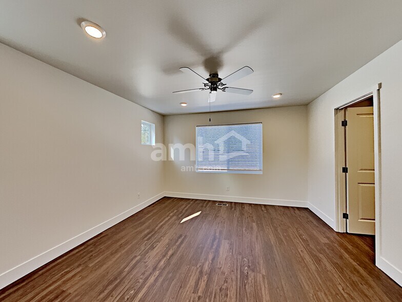 Building Photo - 12718 81st Avenue Court East