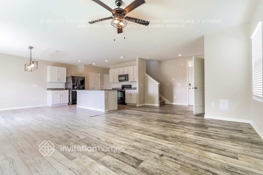 Building Photo - 8099 Pelican Reed Cir