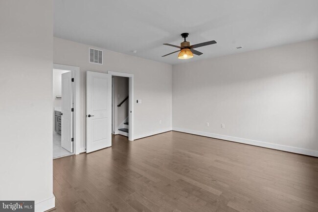 Building Photo - 5284 Ridgeview Retreat Dr