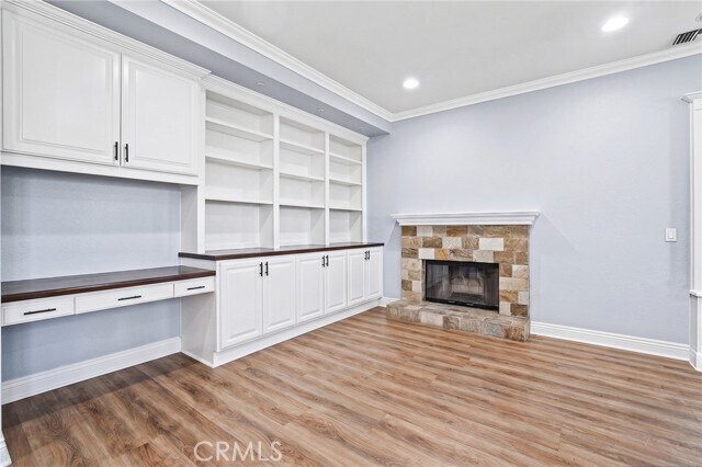 Building Photo - 52 Touraine Pl