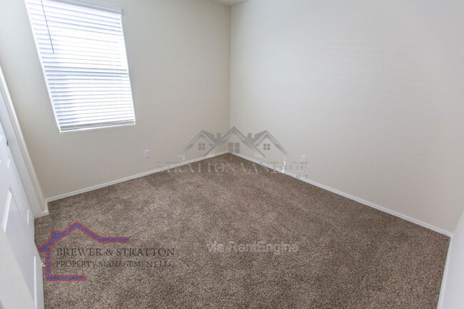 Building Photo - 44498 W Palo Aliso Way