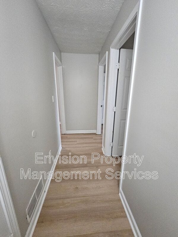 Building Photo - 2638 Fieldstone View Ln SE