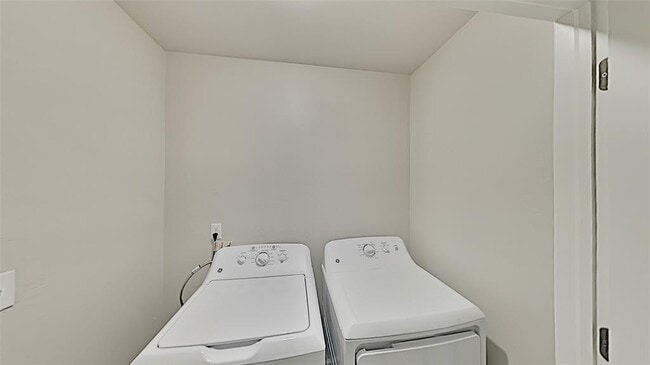 Building Photo - 1300 NW 111th St