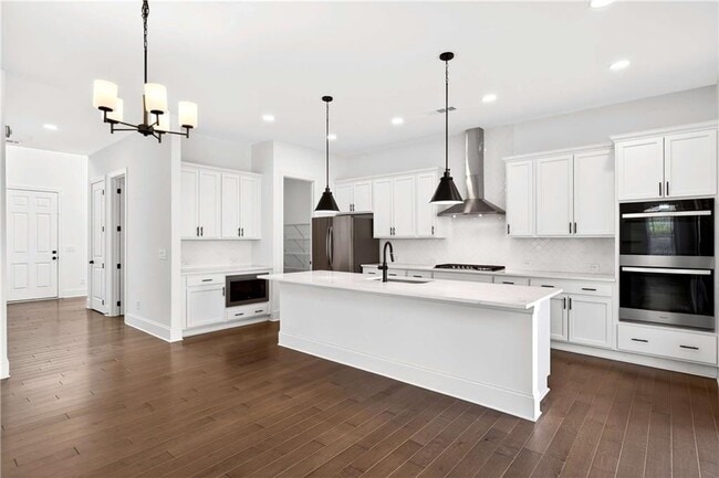 Building Photo - 395 Tillman Pass