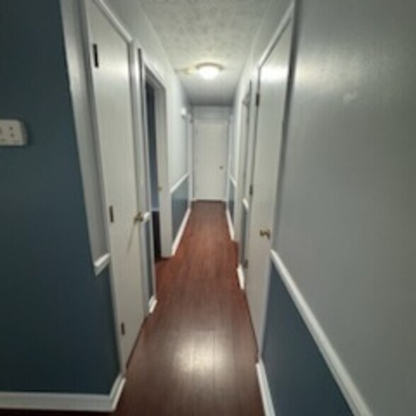 Building Photo - 118 Springside Ave