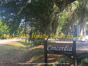 Building Photo - Cute 2Bed/2Bath in Concordia!