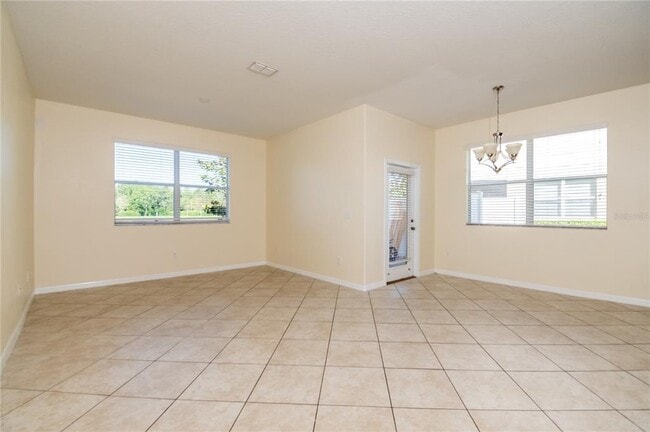 Building Photo - 12009 Greengate Dr