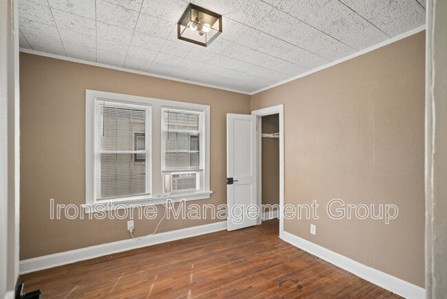 Building Photo - 1412 S Florence Pl