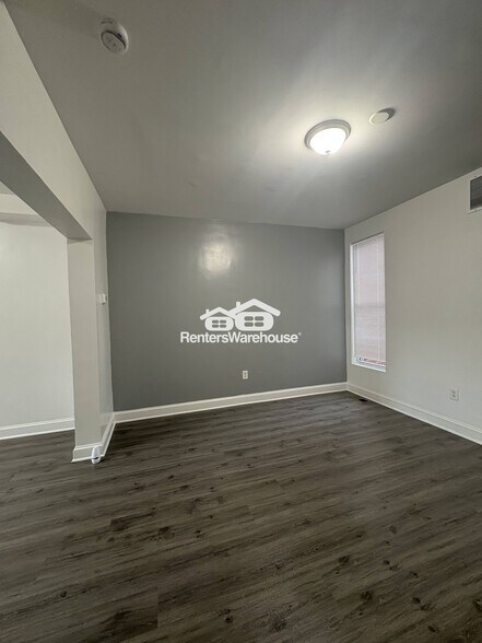 Building Photo - 2586 Edmondson Ave