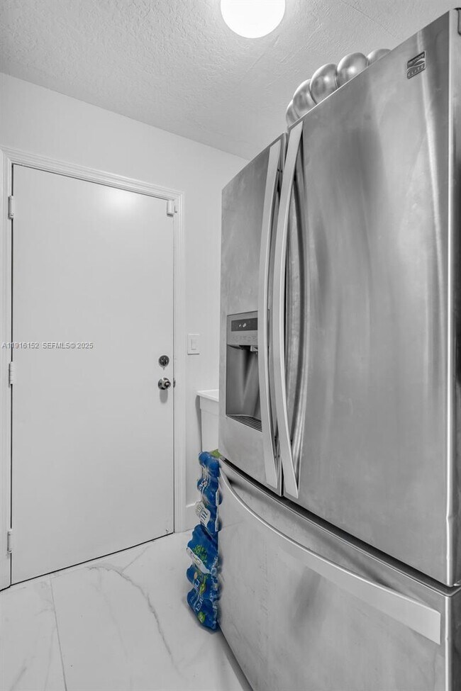 Building Photo - 19310 SW 16th St