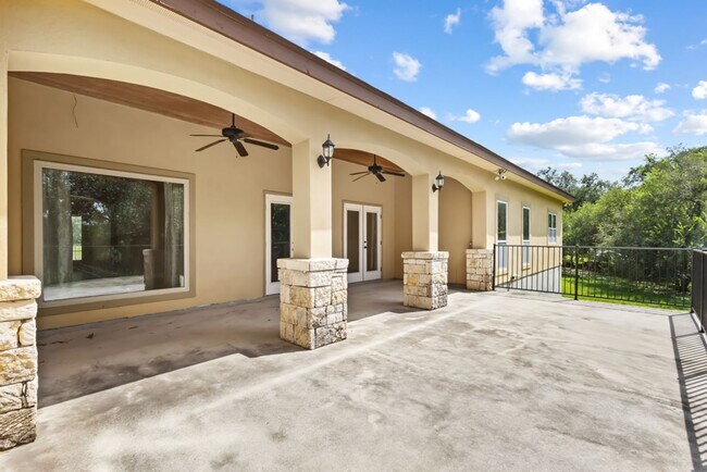 Building Photo - 8210 Roy Ln