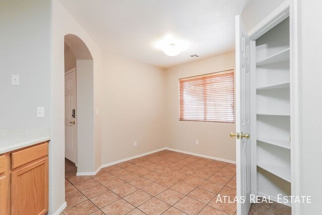 Building Photo - 2188 W Burlwood Way
