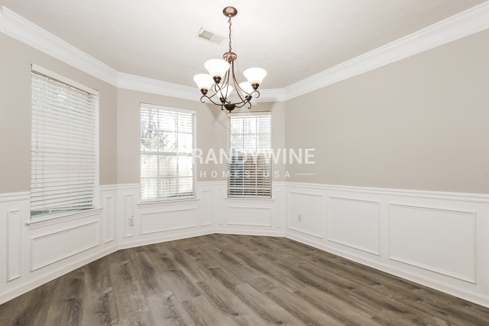 Building Photo - 10799 Misty Meadows Pl