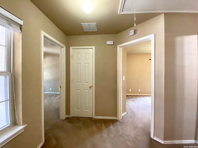 Building Photo - 13904 Belgravia Forest