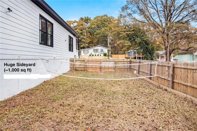 Building Photo - 1316 Plaza Ave SW