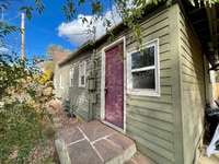 Building Photo - 825 S Logan Ave