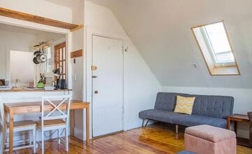 Building Photo - 2 Summer St