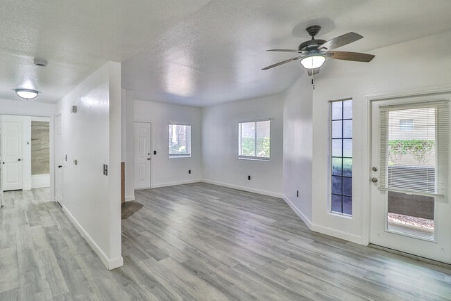 Building Photo - 5250 S Rainbow Blvd
