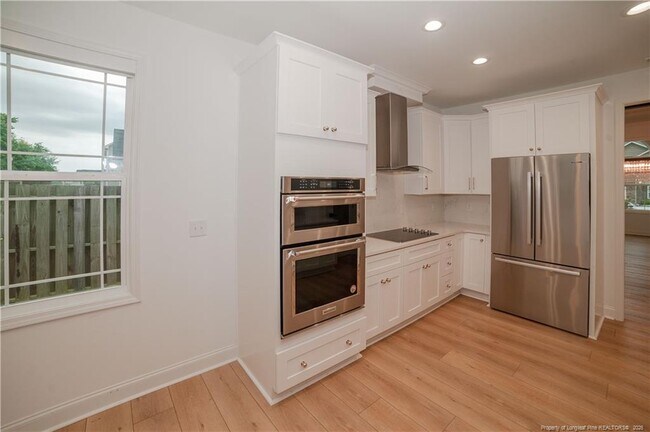 Building Photo - 212 Stafford Ave
