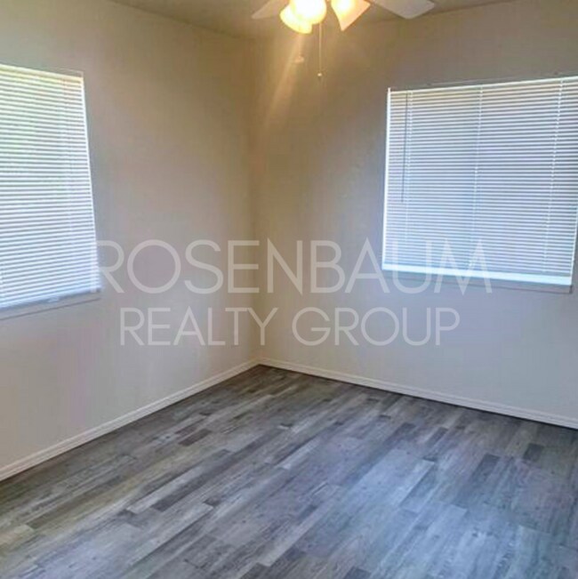 Building Photo - Charming 2-bedrooms, 2-bath home in Presco...