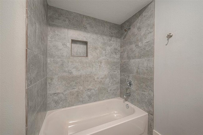 Building Photo - 7910 Litchfield Ln