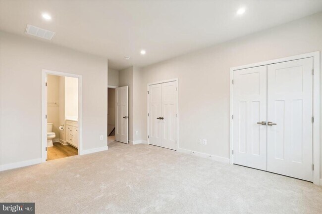 Building Photo - 14076 Sunrise Valley Dr