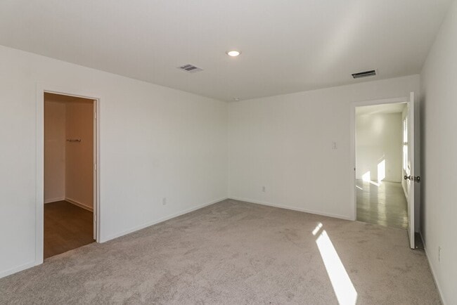 Building Photo - 468 San Miguel Crk Dr