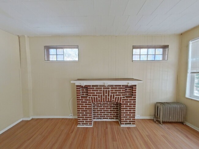Building Photo - 2322 Penn St