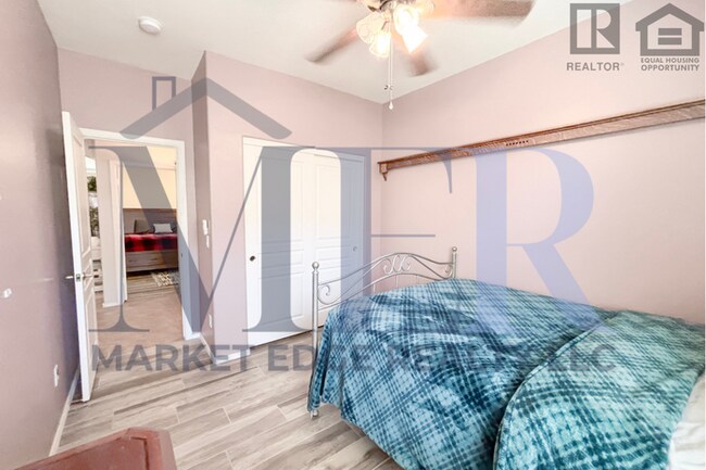 Building Photo - 4Bed/2Bath Furnished Home at Monroe/87th A...