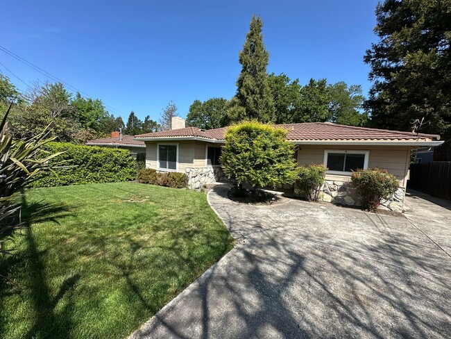 Primary Photo - 2 Bed 1 Bath Single Family Home In Walnut ...