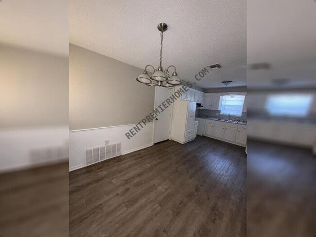 Building Photo - 5412 S Huddleston St